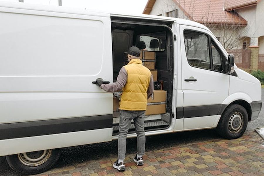 Déménagements — petits transports et livraison en camionnette